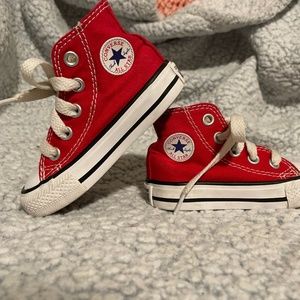 Infant Size 4 Red Converse Chuck Taylor’s High Top Shoes Toddler Fashion